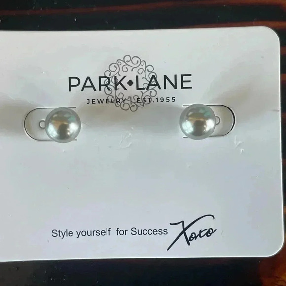 Park Lane Darling Earrings - Picture 2 of 4
